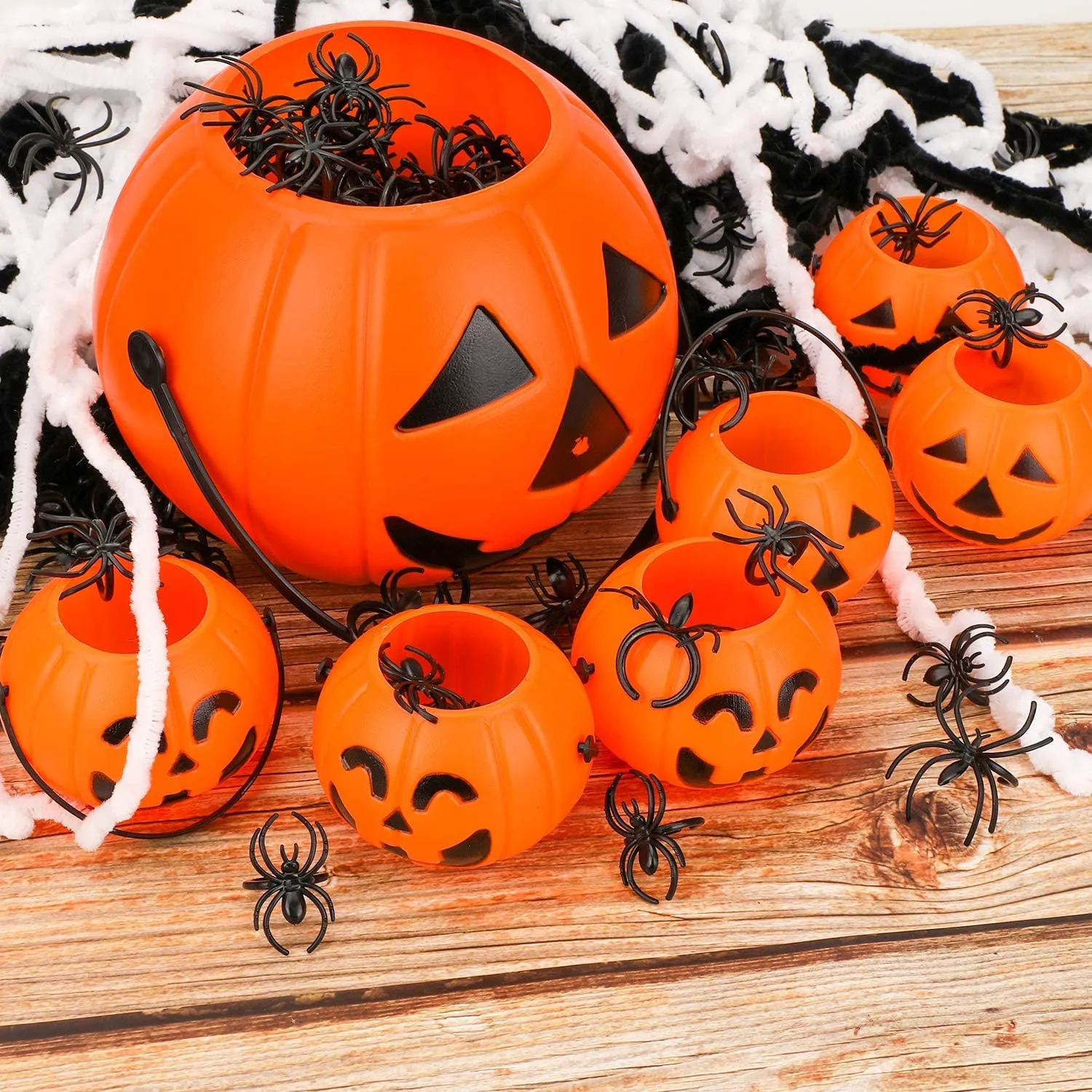 brown leaf 7pcs Halloween Portable Pumpkin Buckets, 1 Large Pupmkin Trick or Treat Pumpkin 6 Small Jack-O-Lantern Plastic Buckets for Party Favor Halloween Decoration