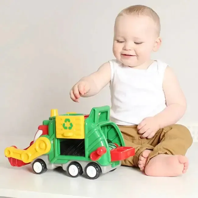 Flip 'n' Tip Fred Recycling Truck