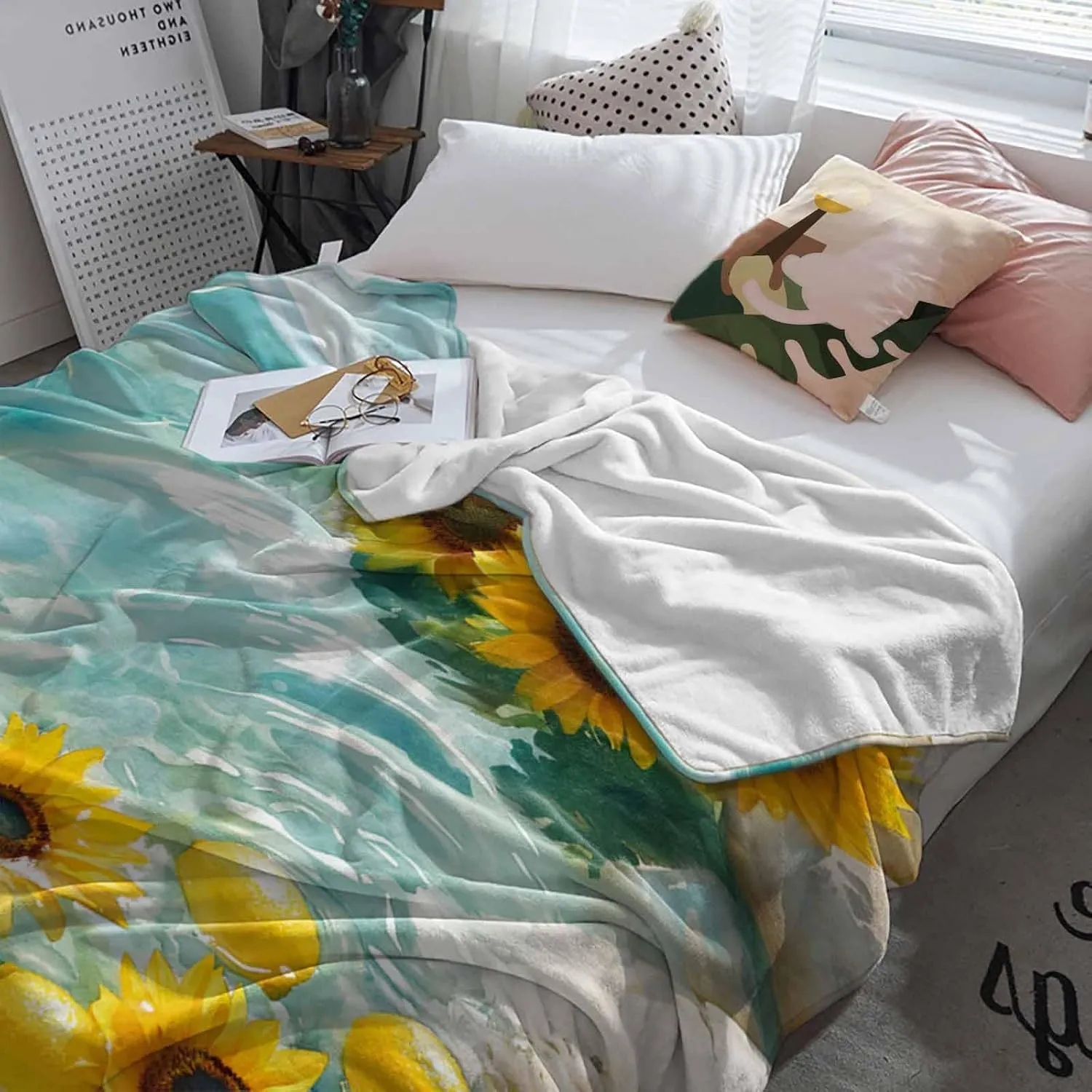 Waves Soft Flannel Blanket Warm Fleece Lap Blanket for Couch, Sofa, Bed 50"x60" Lightweight counterfeit mediocre dissolute assault thread monotonous Bed Throw Green Lake Throw Blanket Sunflower Lemon Water 